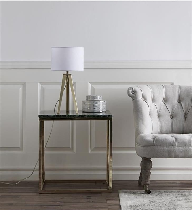 Lampa stołowa Fiori trójnóg w kolorze mosiądzu biały abażur
