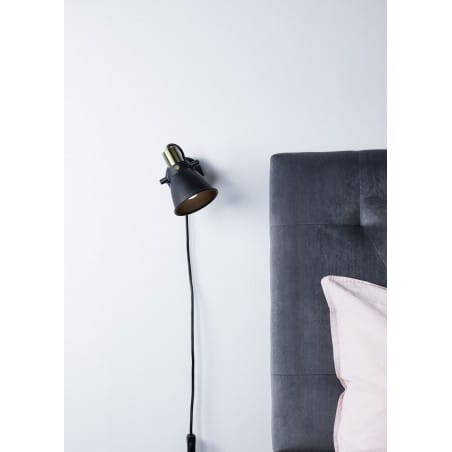 Czarny metalowy kinkiet Alton włącznik na kablu np. do sypialni