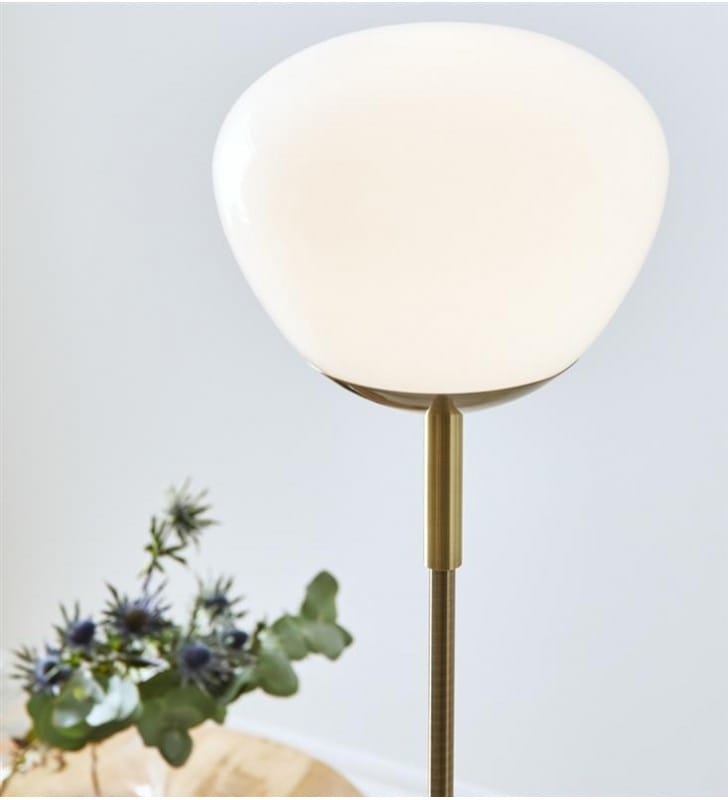 Regulowana lampa podłogowa Rise metal kolor patyna klosz białe szkło