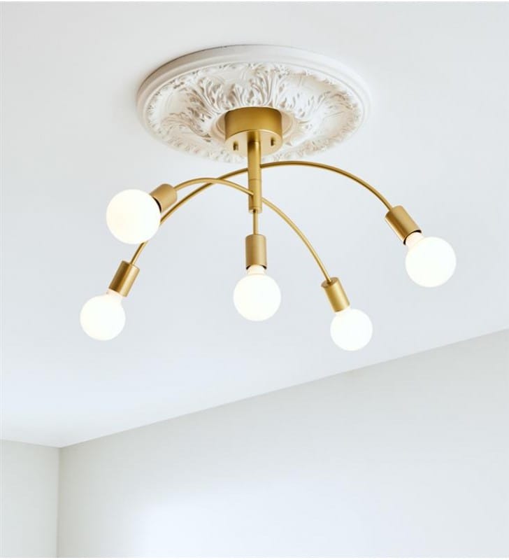 Złota nowoczesna lampa sufitowa do sypialni Cygnus 5 ramienna bez kloszy