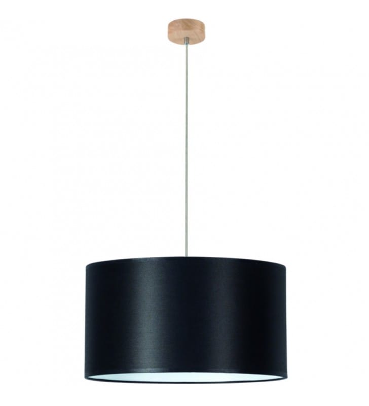 Czarna lampa materiałowa z drewnianą podsufitką do salony Dove