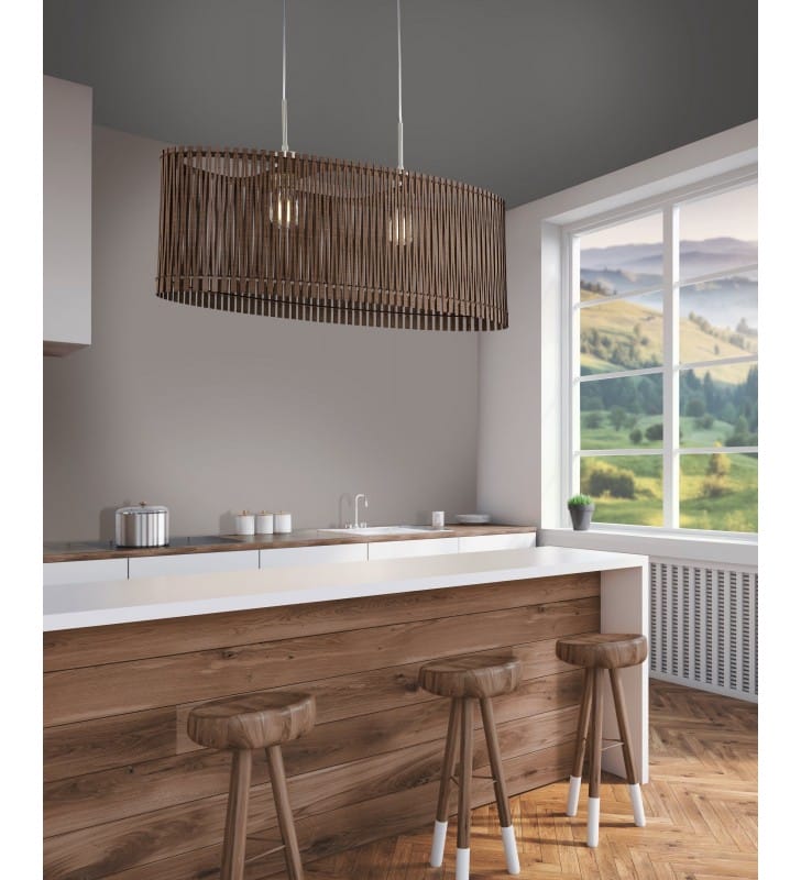 Podłużna ciemnobrązowa lampa wisząca Sendero z drewnianym abażurem idealna nad stół do jadalni kuchni salonu