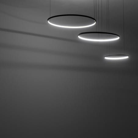 Rozbudowana czarna lampa wisząca Circolo LED 3000K 3 klosze pierścienie do salonu